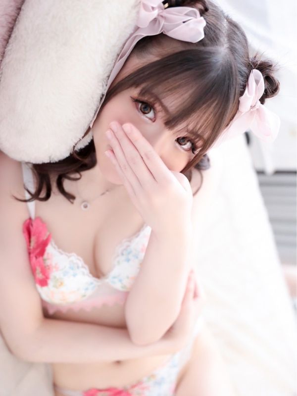 エマ